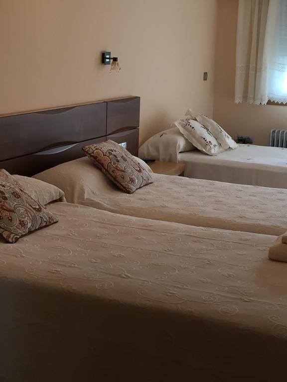 Hotel Santa Cruz Montaos Kamer foto