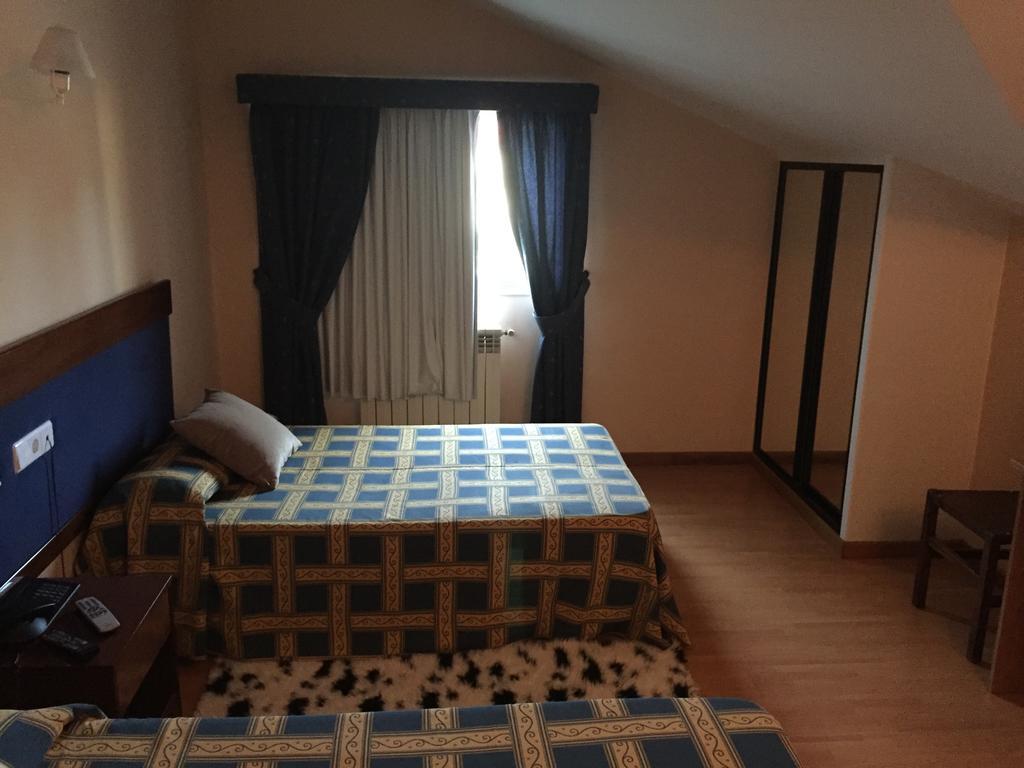 Hotel Santa Cruz Montaos Kamer foto