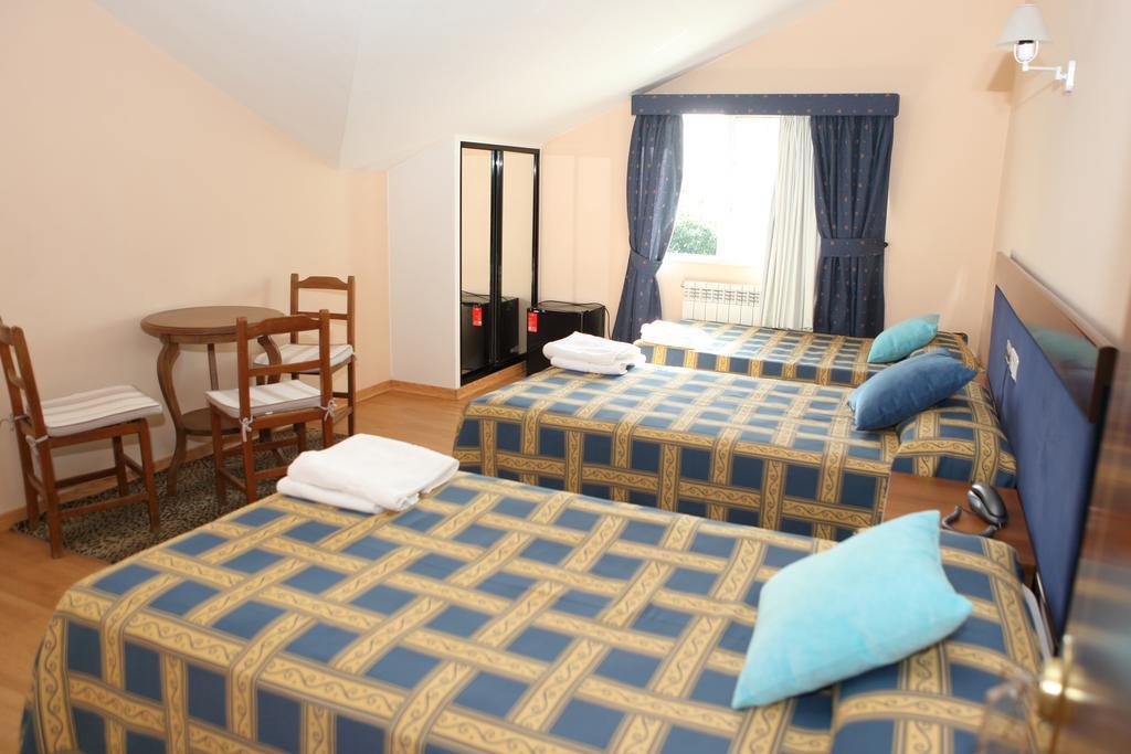 Hotel Santa Cruz Montaos Buitenkant foto